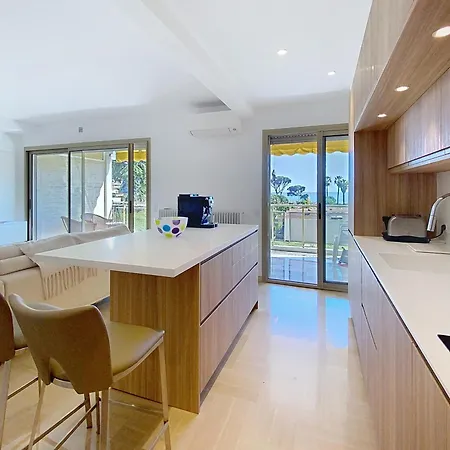 Appartement Superbes Prestations Terrasse Piscine 350l Cannes